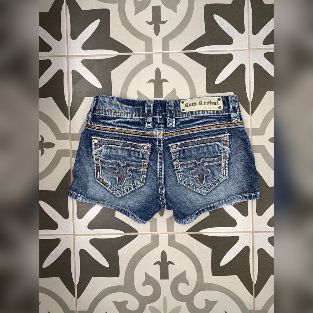 Rock Revival Shorts 25